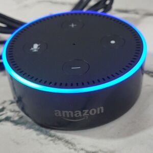 Amazon Echo Dot 2nd Gen RS03QR Smart Wireless Speaker Black With Power Cord